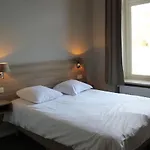 Hotel Lodewijk Van Male